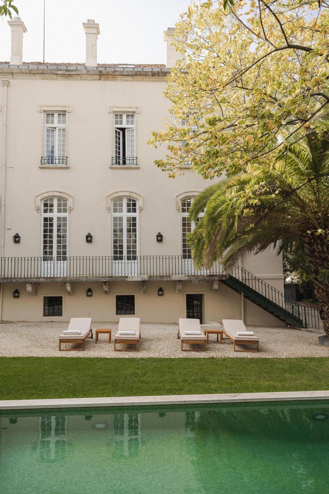 Dear Lisbon - Valmor Palace Bagian luar foto